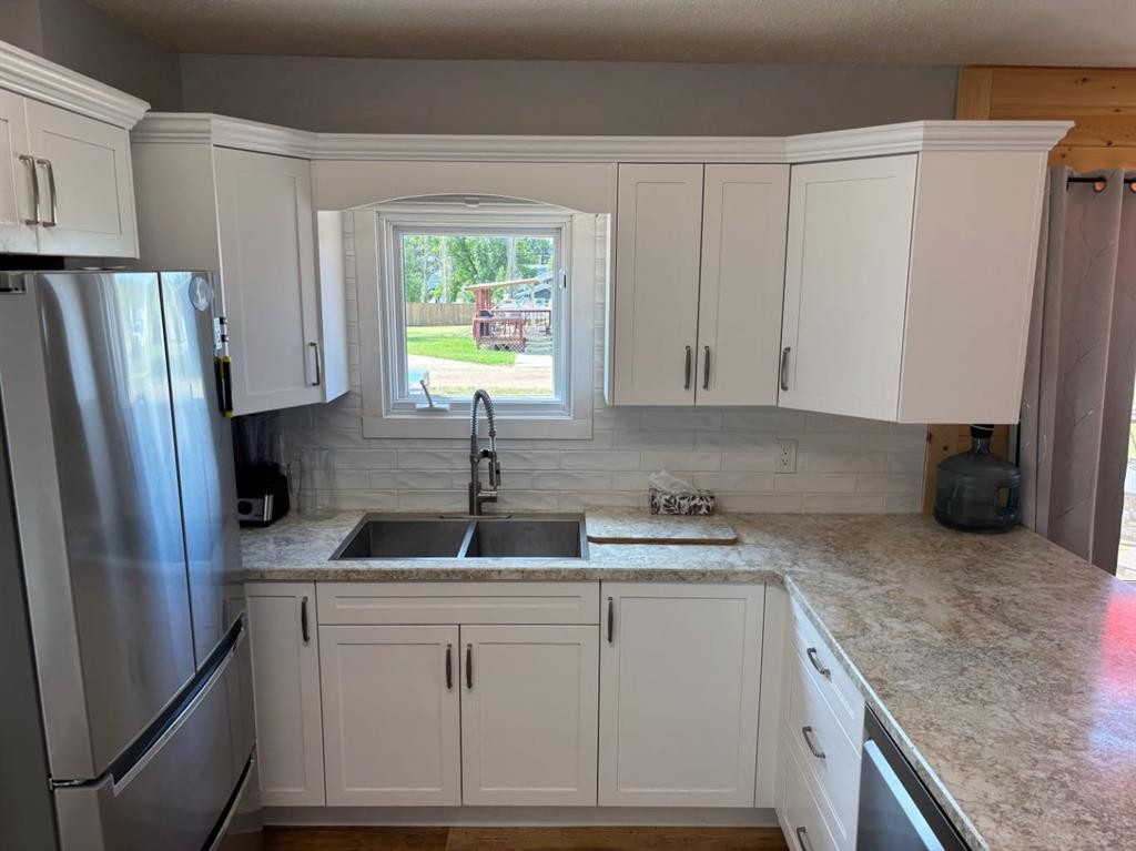 









5615


49

Avenue,
Killam,




AB
T0B2L0

