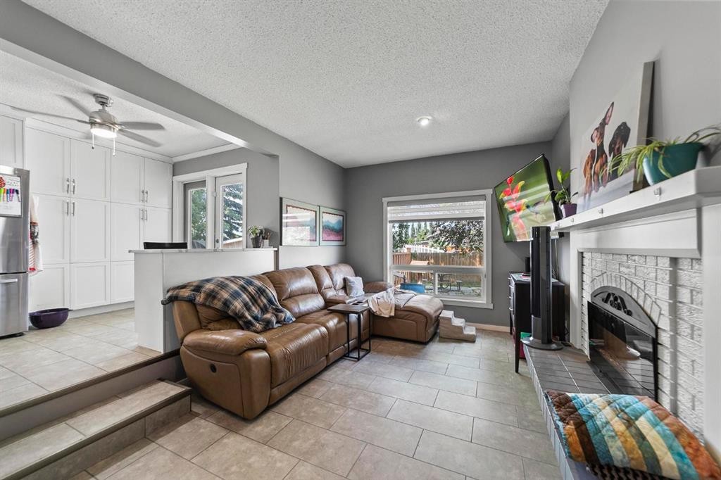 









4309


72

Street,
Camrose,




AB
T4V 3X6

