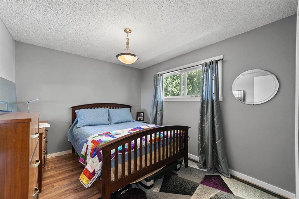 









4309


72

Street,
Camrose,




AB
T4V 3X6

