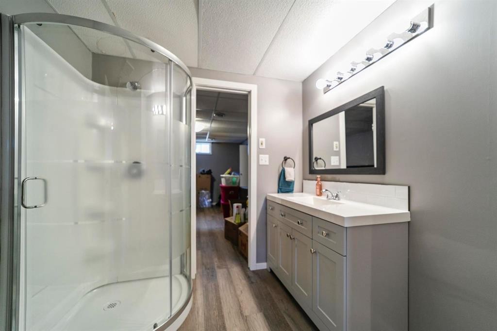 









4309


72

Street,
Camrose,




AB
T4V 3X6

