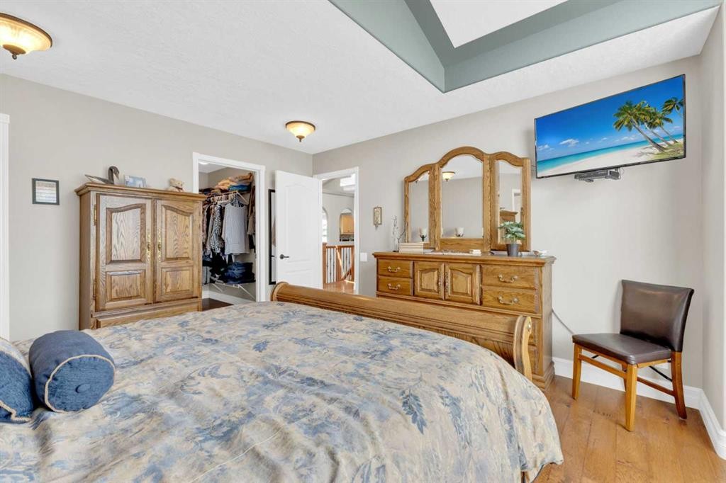 









20


Lakes

Close,
Lacombe,




AB
T4L 1S4

