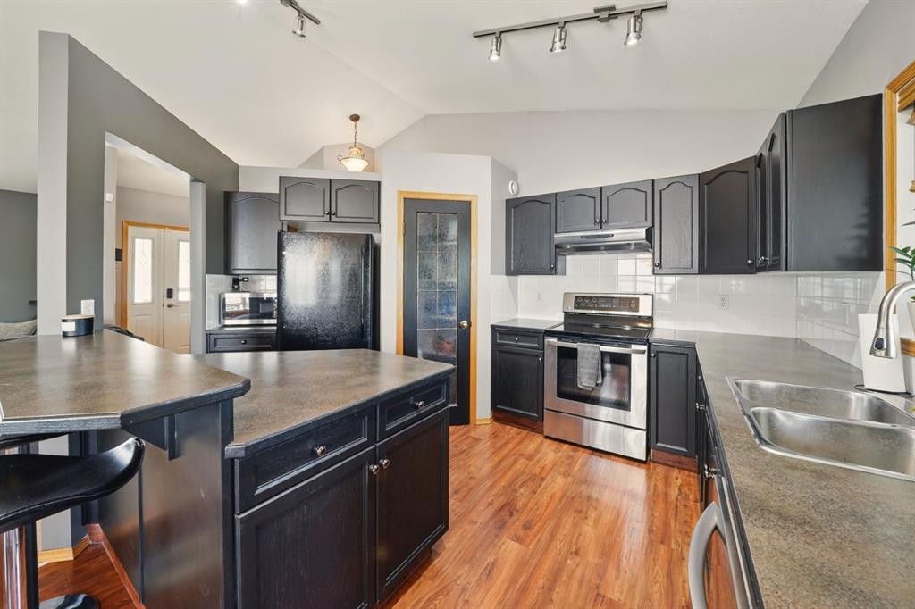 









13


Fern Glade

Crescent,
Sylvan Lake,




AB
T4S1Z5

