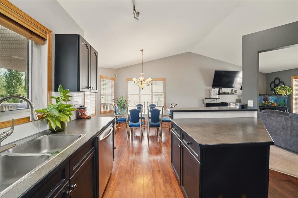 









13


Fern Glade

Crescent,
Sylvan Lake,




AB
T4S1Z5


