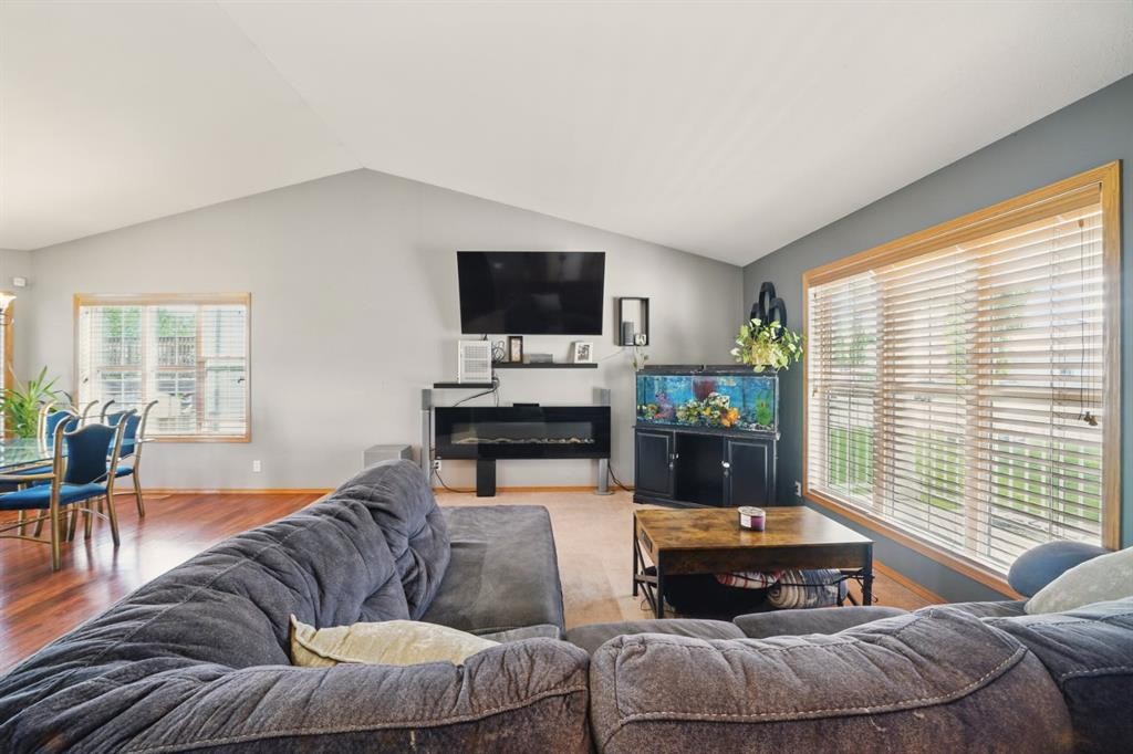 









13


Fern Glade

Crescent,
Sylvan Lake,




AB
T4S1Z5

