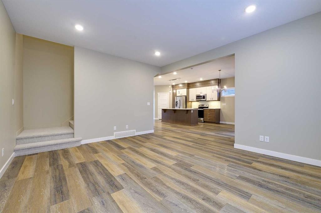 









471


Townsend

Street,
Red Deer,




AB
T4P 0Y5

