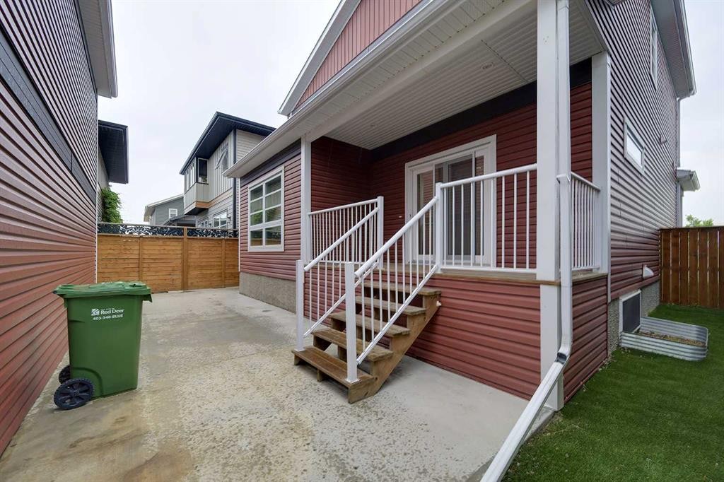 









471


Townsend

Street,
Red Deer,




AB
T4P 0Y5

