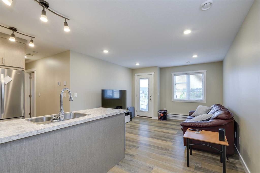 









471


Townsend

Street,
Red Deer,




AB
T4P 0Y5

