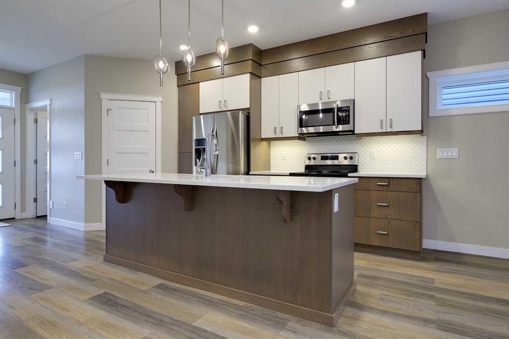 









471


Townsend

Street,
Red Deer,




AB
T4P 0Y5

