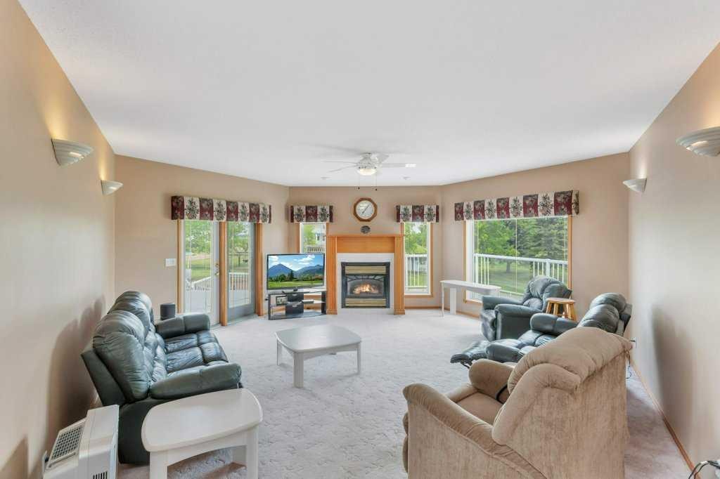 









27556


Township Road 372

,
Rural Red Deer County,




AB
T4G 0M5

