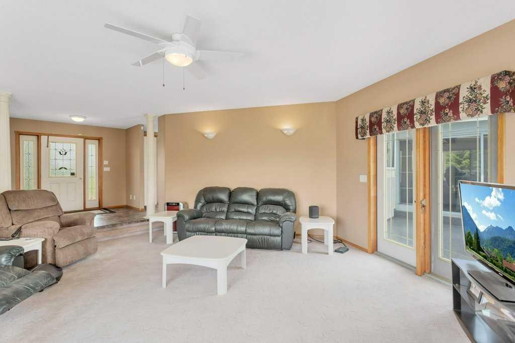 









27556


Township Road 372

,
Rural Red Deer County,




AB
T4G 0M5

