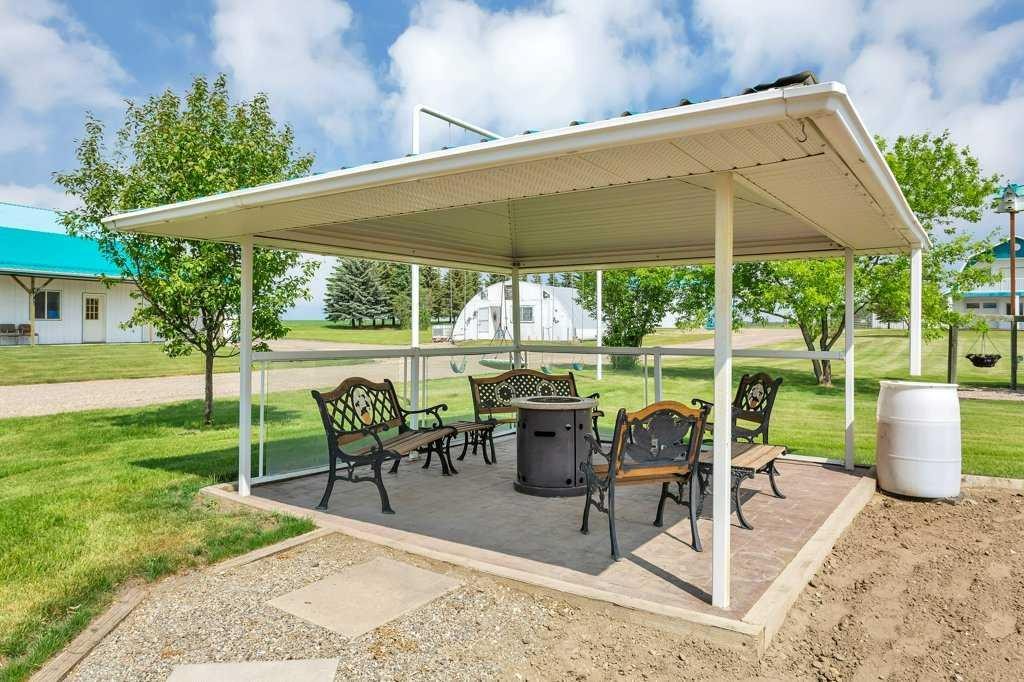 









27556


Township Road 372

,
Rural Red Deer County,




AB
T4G 0M5

