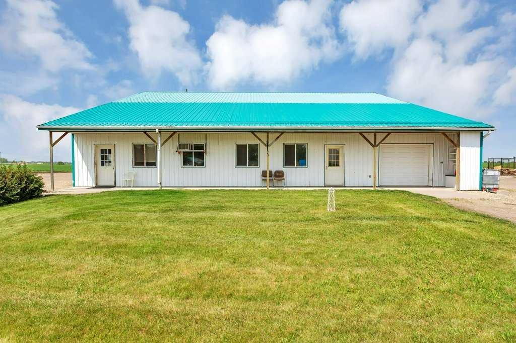 









27556


Township Road 372

,
Rural Red Deer County,




AB
T4G 0M5

