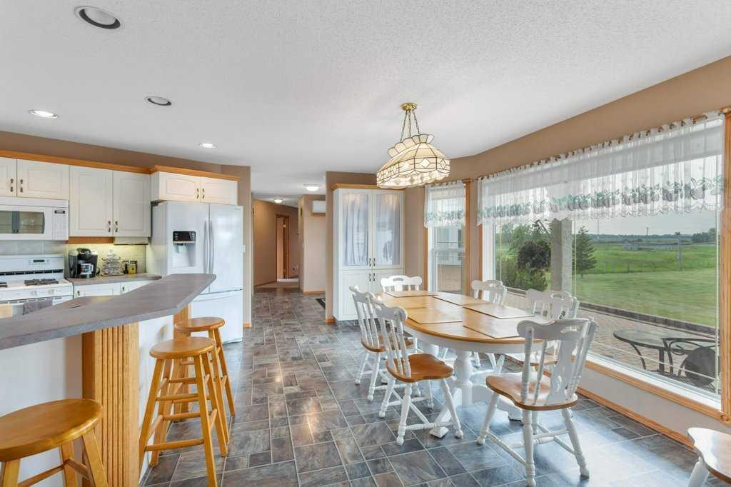 









27556


Township Road 372

,
Rural Red Deer County,




AB
T4G 0M5

