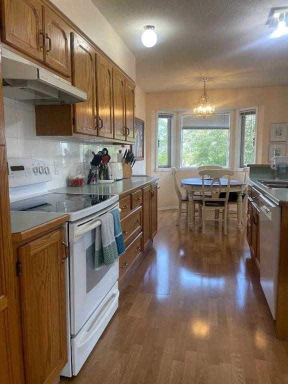 









5203


45

Street,
Consort,




AB
t0c 1b0

