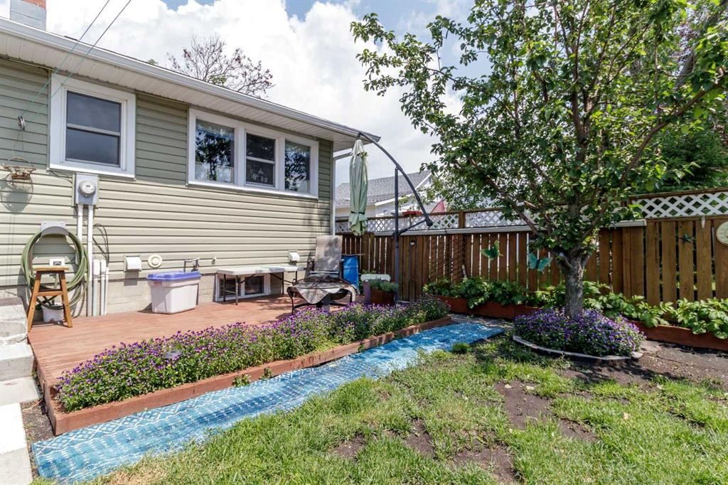 









4919


48

Street,
Innisfail,




AB
T4G 1N1

