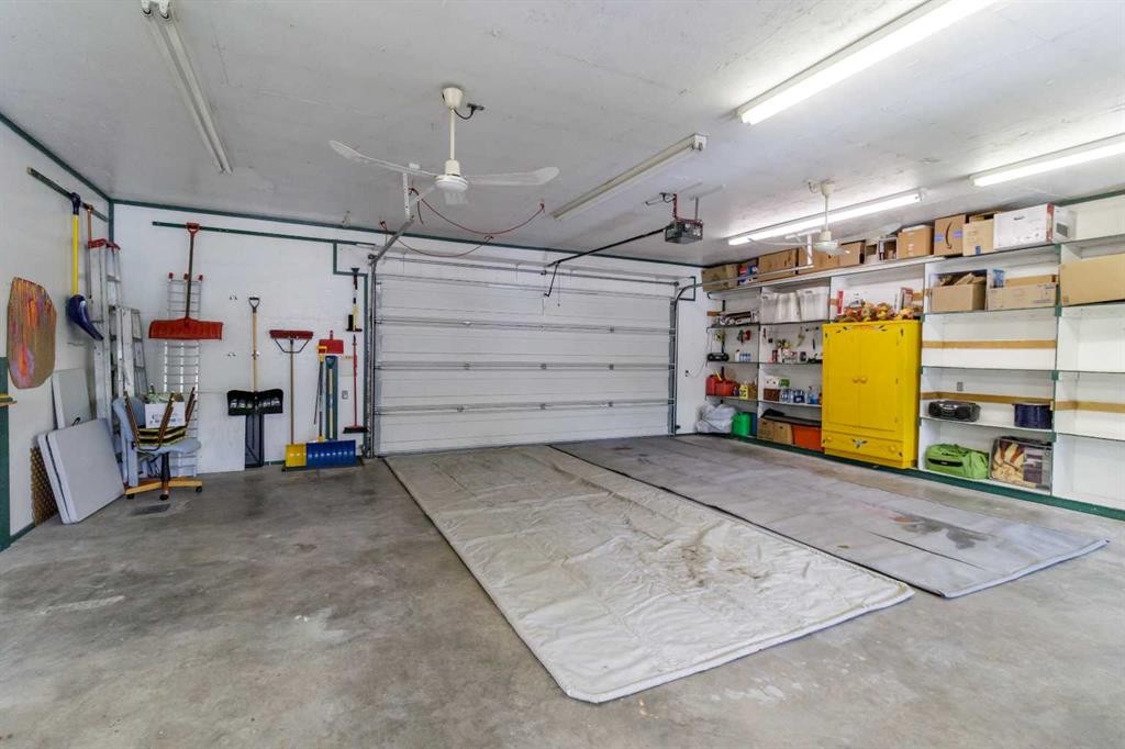 









4919


48

Street,
Innisfail,




AB
T4G 1N1

