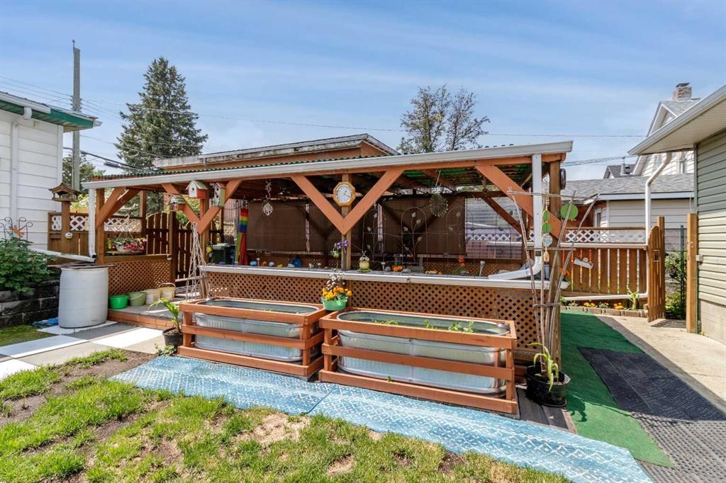 









4919


48

Street,
Innisfail,




AB
T4G 1N1

