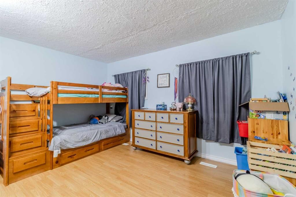









24


Main Street

,
Ardley,




AB
T0M 0V0

