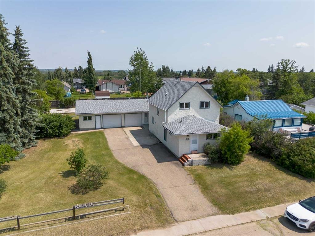 









1835


23 Avenue

,
Delburne,




AB
T0M 0V0

