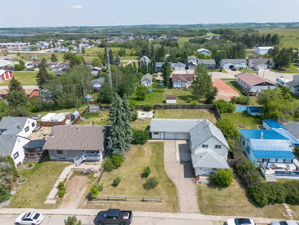 









1835


23 Avenue

,
Delburne,




AB
T0M 0V0

