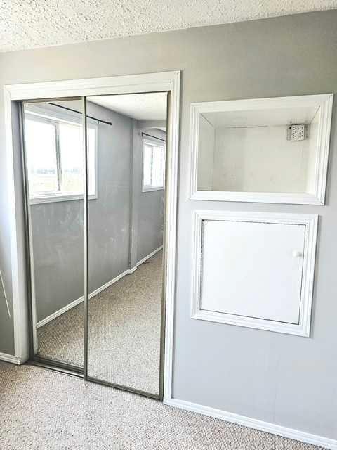 









1835


23 Avenue

,
Delburne,




AB
T0M 0V0


