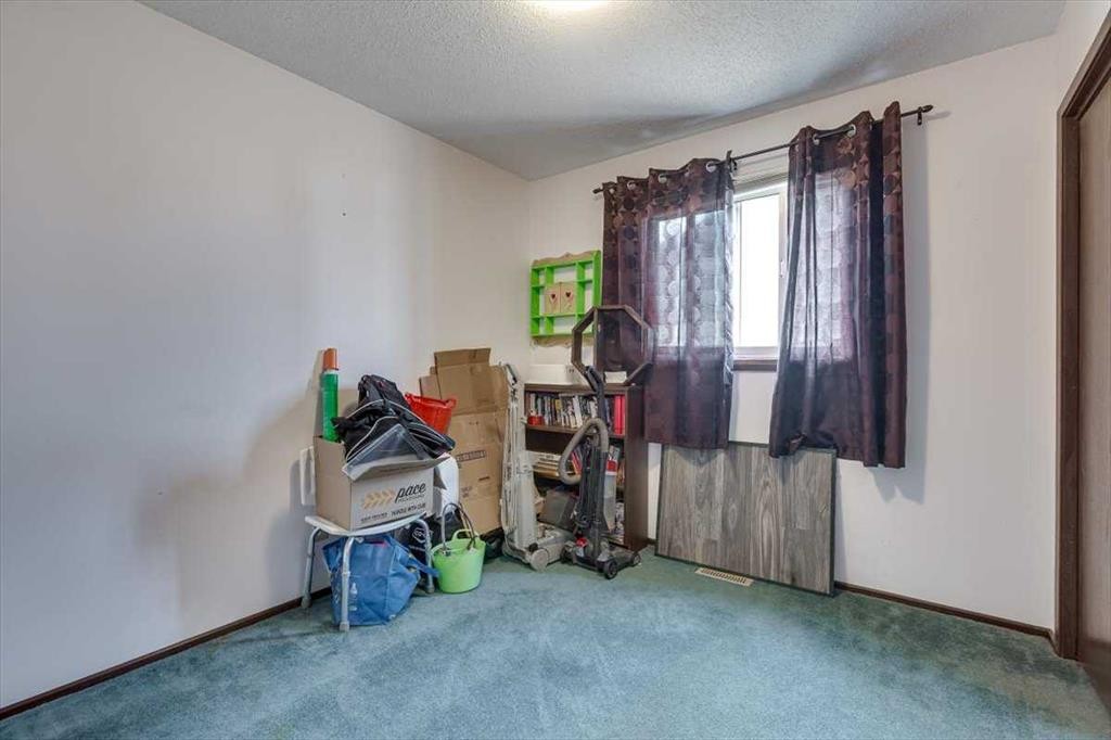 









20


Larne

Place,
Penhold,




AB
T0M 1R0

