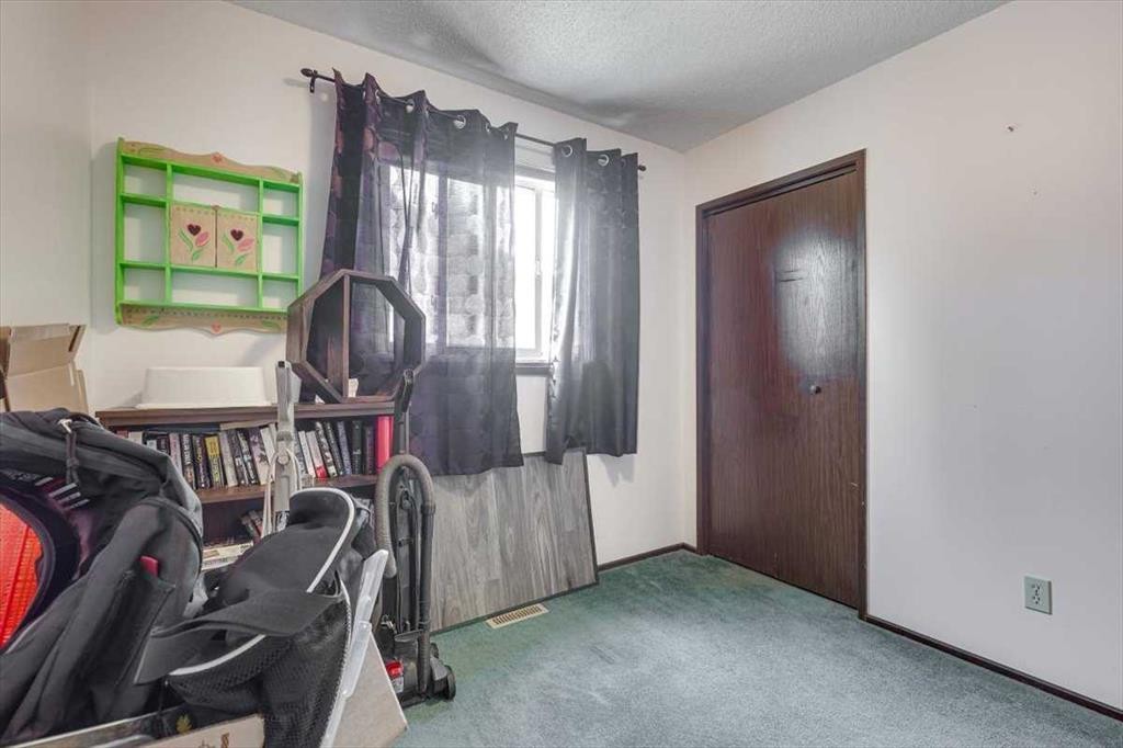 









20


Larne

Place,
Penhold,




AB
T0M 1R0

