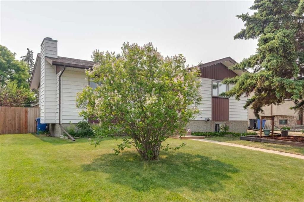 









20


Larne

Place,
Penhold,




AB
T0M 1R0

