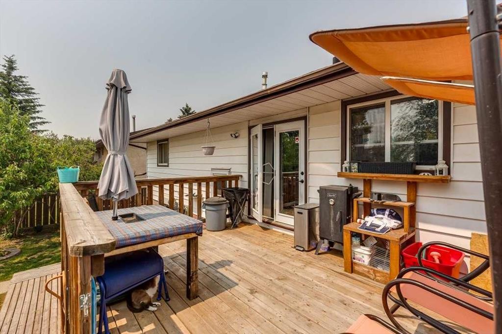 









20


Larne

Place,
Penhold,




AB
T0M 1R0

