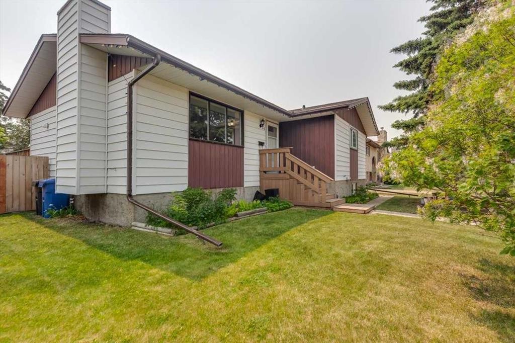 









20


Larne

Place,
Penhold,




AB
T0M 1R0

