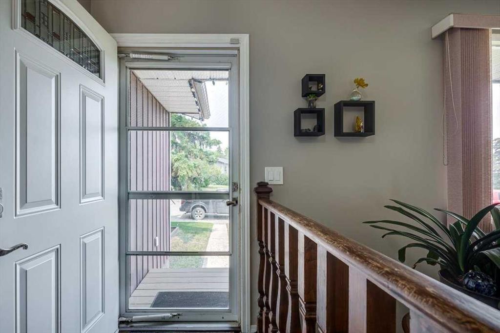 









20


Larne

Place,
Penhold,




AB
T0M 1R0

