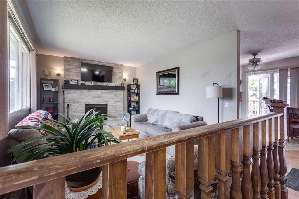 









20


Larne

Place,
Penhold,




AB
T0M 1R0

