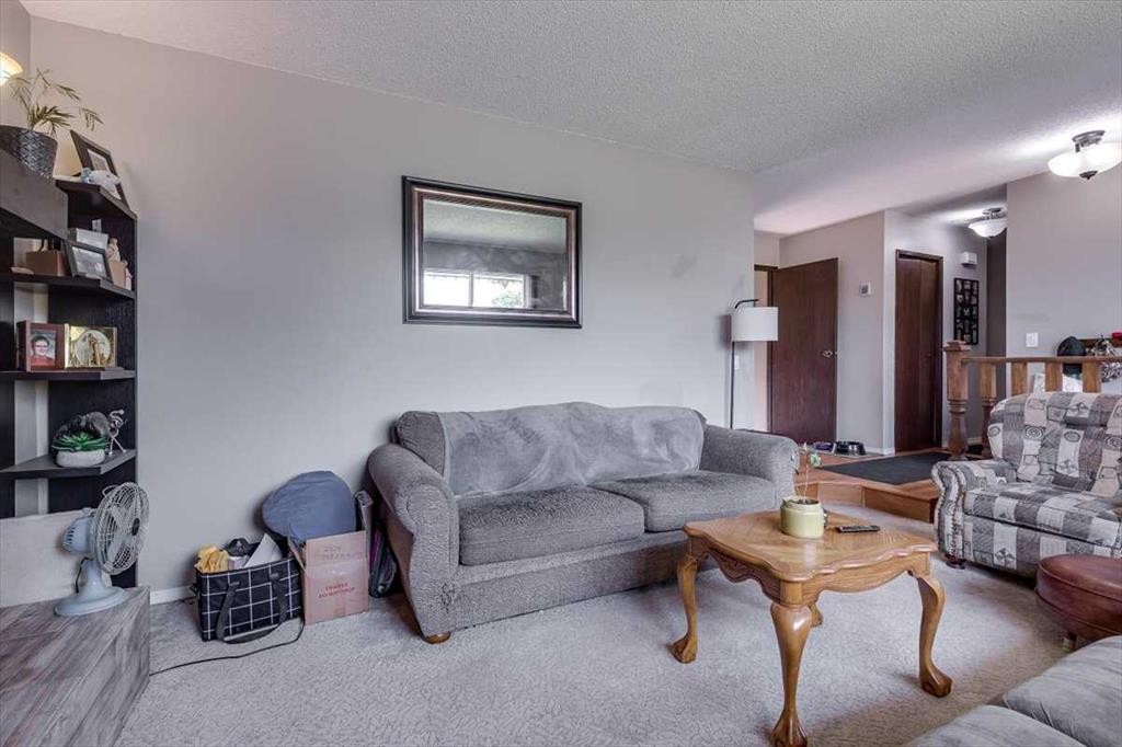 









20


Larne

Place,
Penhold,




AB
T0M 1R0

