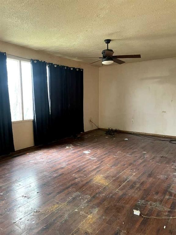 









5120


45

Street,
Provost,




AB
T0B 3S0

