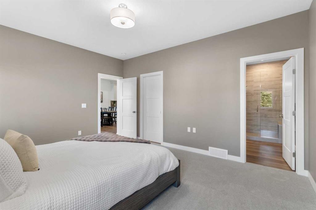 









4930


Beardsley

Avenue,
Lacombe,




AB
T4L0G4

