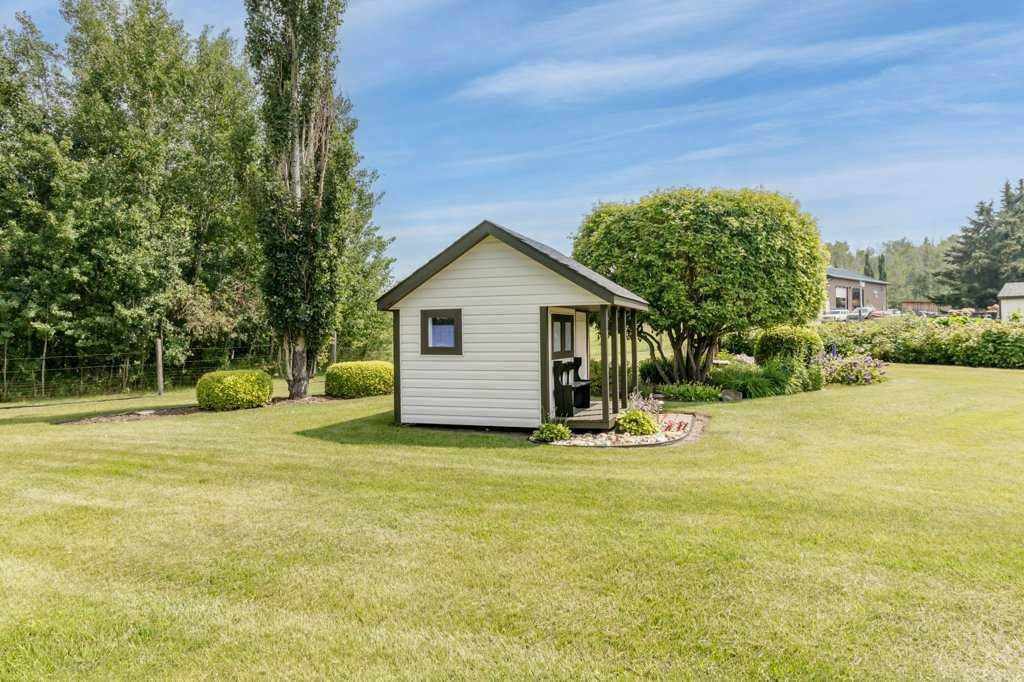 









1236


384

Township, 105,
Rural Red Deer County,




AB
T4E 0P1


