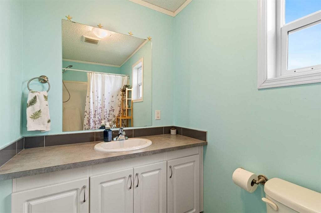 









335044


Range Road 244

,
Rural Kneehill County,




AB
T0M 2C0

