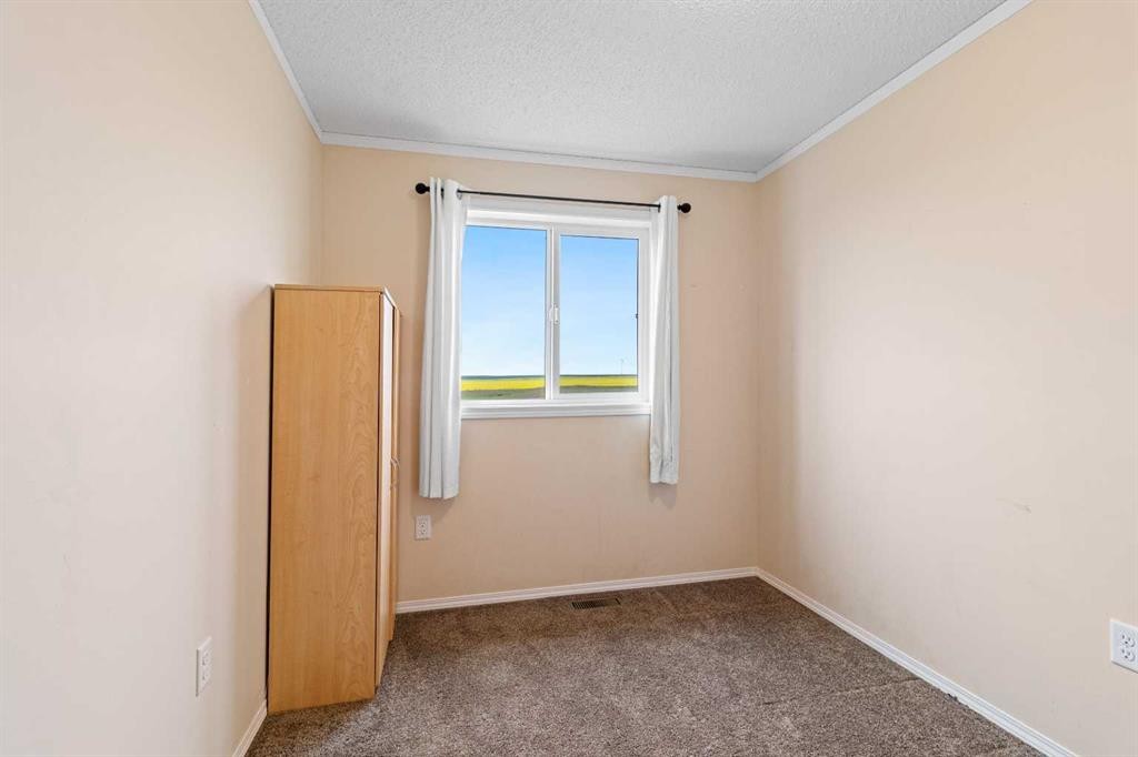 









335044


Range Road 244

,
Rural Kneehill County,




AB
T0M 2C0

