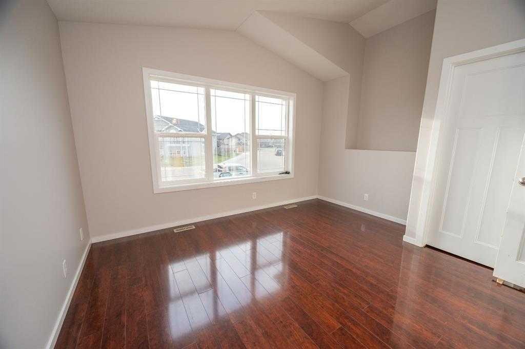 









60


Long

Close,
Red Deer,




AB
T4R3N8

