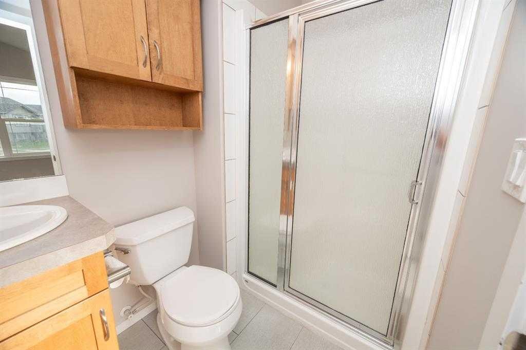 









60


Long

Close,
Red Deer,




AB
T4R3N8

