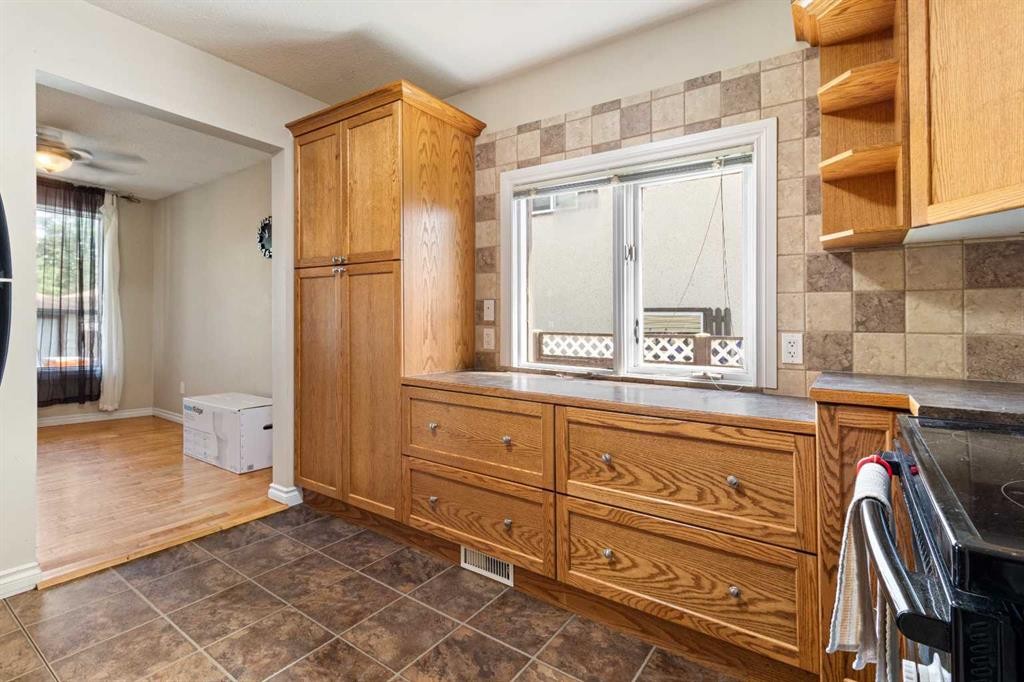 









5414


38

Street,
Red Deer,




AB
T4N 0X6

