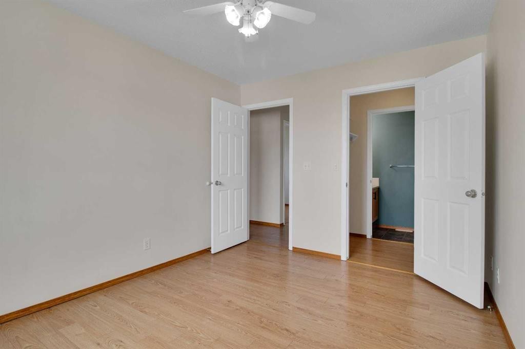 









1812


26 Avenue

,
Delburne,




AB
T0M 0V0

