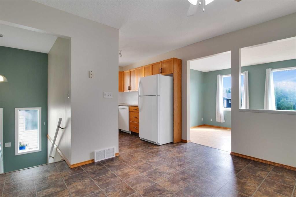 









1812


26 Avenue

,
Delburne,




AB
T0M 0V0

