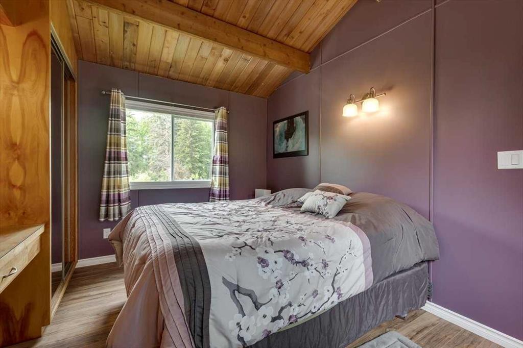 









41513


Highway 771

, 109,
Rural Lacombe County,




AB
T0C 0J0


