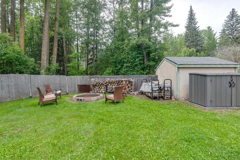 









41513


Highway 771

, 109,
Rural Lacombe County,




AB
T0C 0J0

