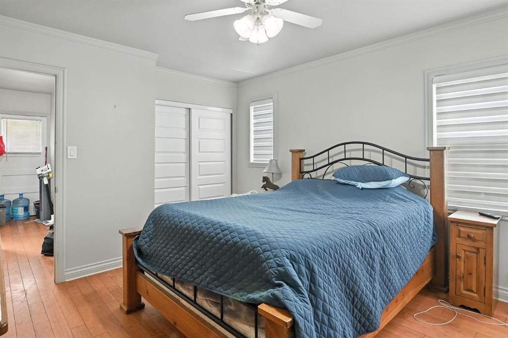 









1018


Windsor

Avenue,
Penhold,




AB
T0M 1R0

