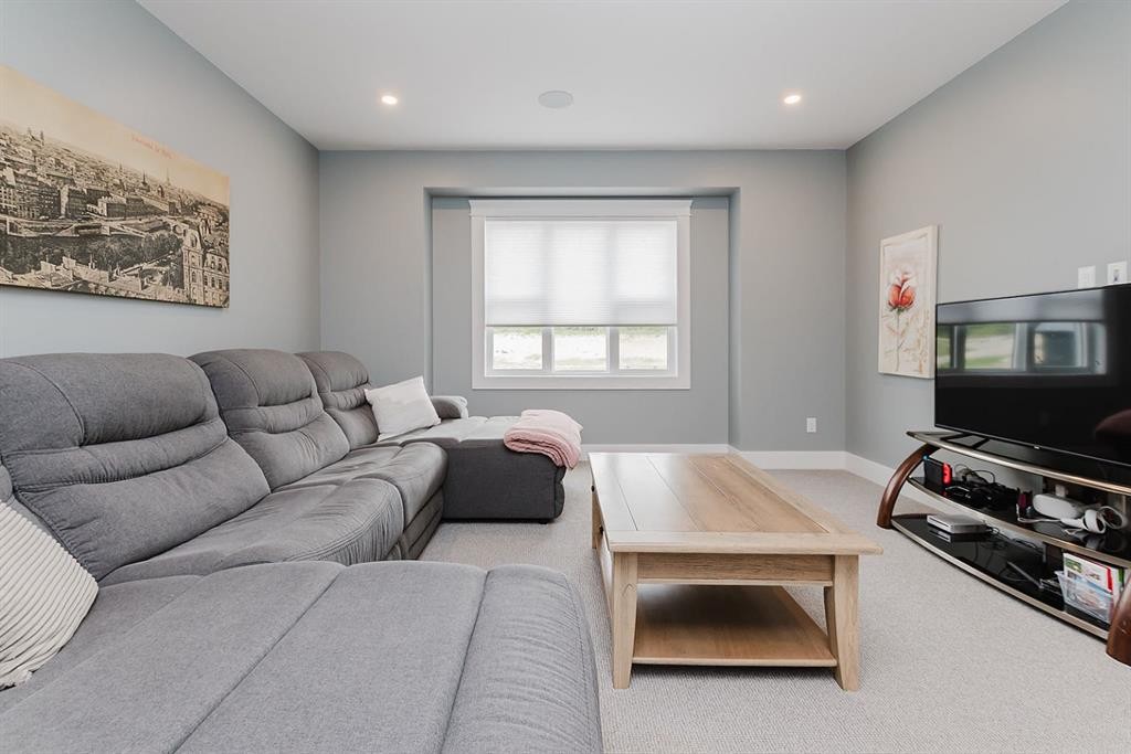 









27111


Highway 597

, 132,
Rural Lacombe County,




AB
T0M 0J0

