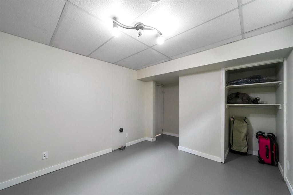 









59


Montcalm

Avenue North,
Camrose,




AB
T4V 2K9

