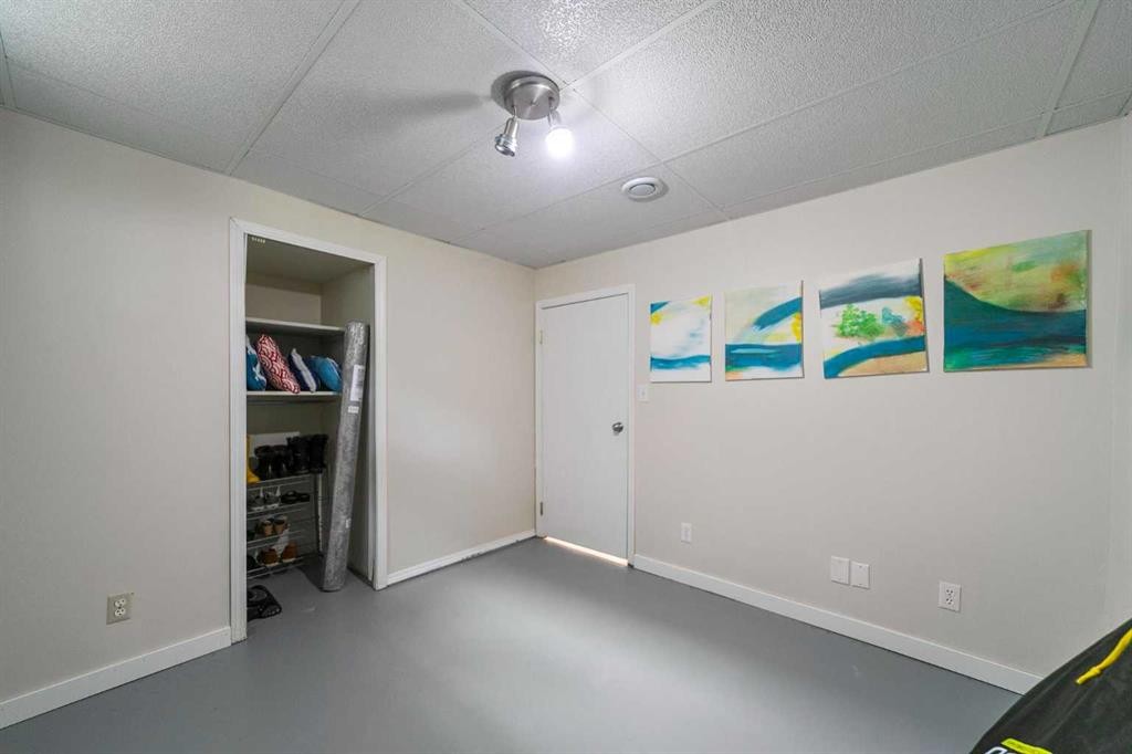 









59


Montcalm

Avenue North,
Camrose,




AB
T4V 2K9

