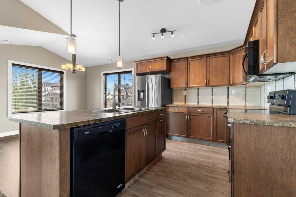 









526


Oak Street

Street,
Springbrook,




AB
T4S 0E5

